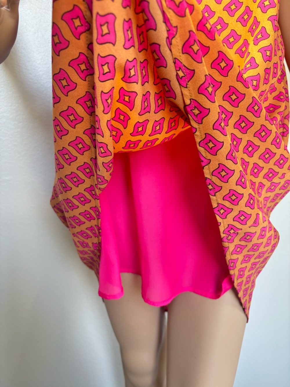 Cameo & Myth Sleeveless, Geometric High-Low Shift Dress in Pink and Orange NWOT - Picture 8 of 16